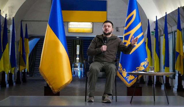 ABD'li Yetkililer Kiev'de Zelenskiy'le Görüşecek