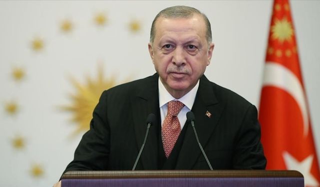 Erdoğan'dan Emekli Maaşlarına Büyük Jest: 6 Aylık Enflasyon Farkı Zammı Kaç TL Olacak?