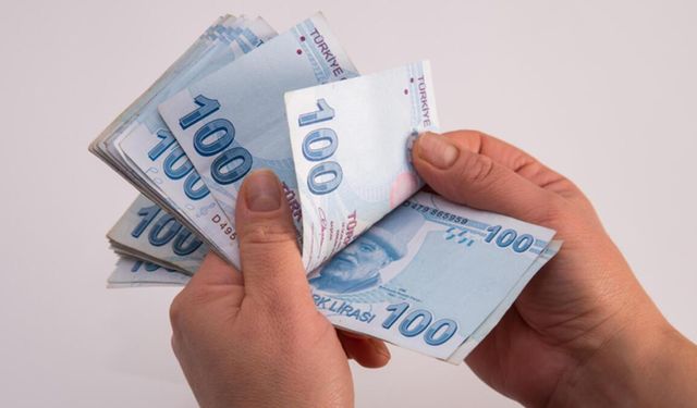 53 Yaş Üzeri Emekli Maaşı Alanlara 7500 TL Ödeme Yapacağını Açıkladı