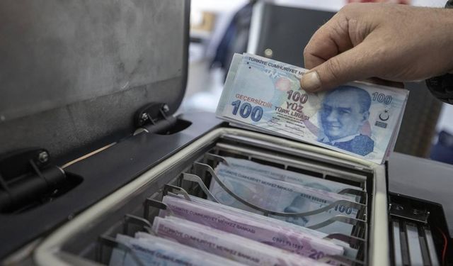 İhtiyaç Sahiplerine O Bankadan 33 000 TL Nakit Desteği… 