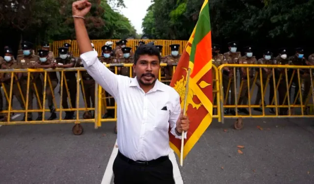 Hükümet Karşıtı Protesto Grevi Sri Lanka'yı Ele Geçirdi