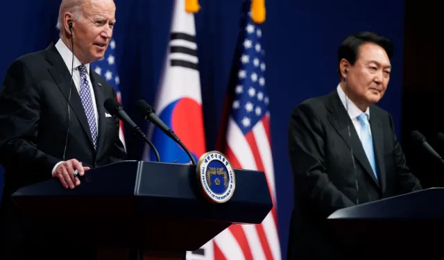 Biden ve Yoon, Daha Fazla Askeri Tatbikat Yapmayı Planlıyor