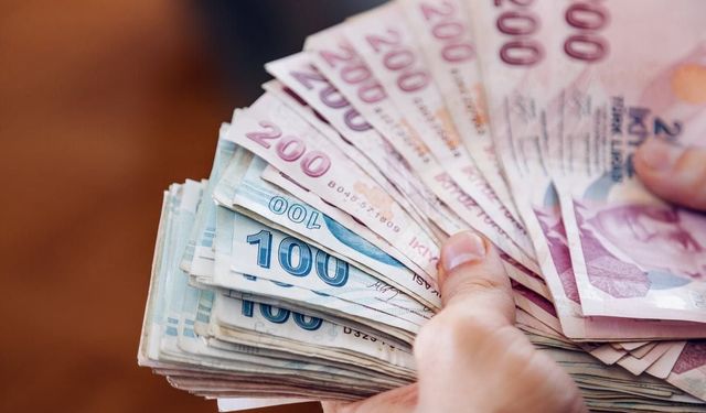 Sabah Duyurusu Yapıldı!  Bankada Kuyruk Oluştu! Hemen Ödeme 10.000 TL Olarak Yatacak