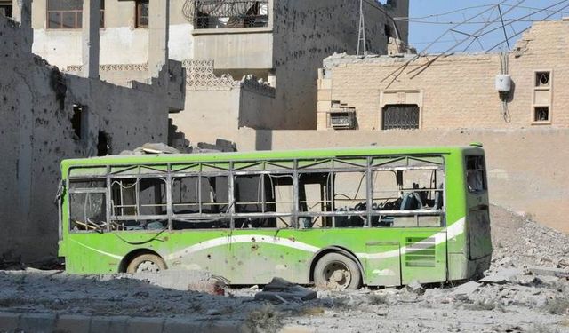 Suriye'nin Kuzeyindeki Otobüs Saldırısında En Az 13 Kişi Öldü