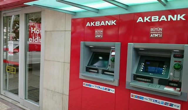 Akbank 0.55’lik Faiz Oranıyla Acil Kredi Veriyor! Bu Kampanyaya Katılım Koşulları Tam Olarak Nelerdir?