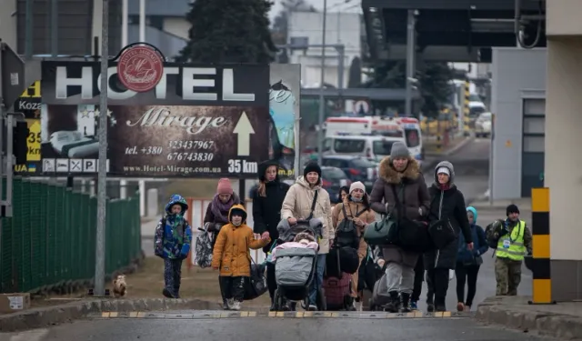 Rusya'daki Ukraynalılar Mülteci Kamplarından Yakınıyor