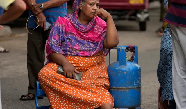 Hindistan, Sri Lanka'ya Yardım Etmeye Hazır