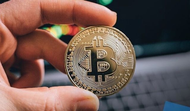 SON DAKİKA: Bitcoin Eriyor! Yatırımcılar Şokta!