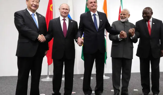 BRICS Zirvesinde Çin, Yönetişim Modelini Tanıtmak İçin Sahne Aldı