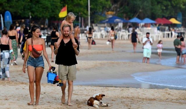 İngiltere, Sri Lanka'ya Seyahate Karşı Uyarıyı Yeniden Başlattı