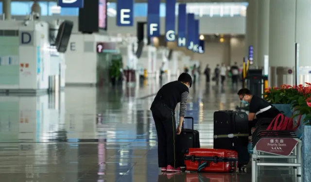 Hong Kong, COVID Uçuş Yasaklarını Askıya Aldı