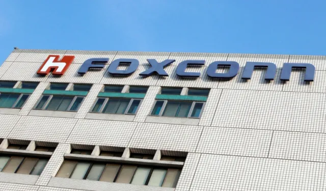 Tayvanlı Foxconn, Tam Yıl Görünümünü Yükseltti