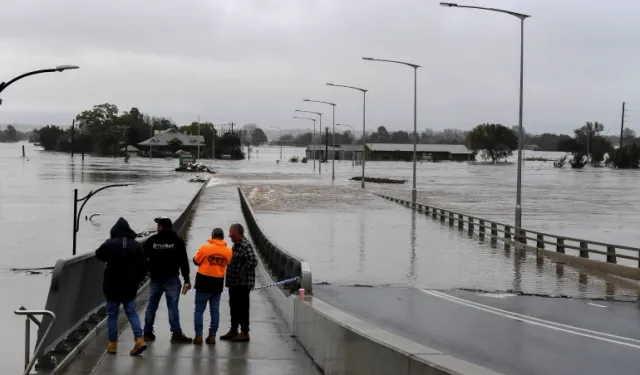 Binlerce Kişinin Sidney'den Tahliye Edilmesi Söylendi