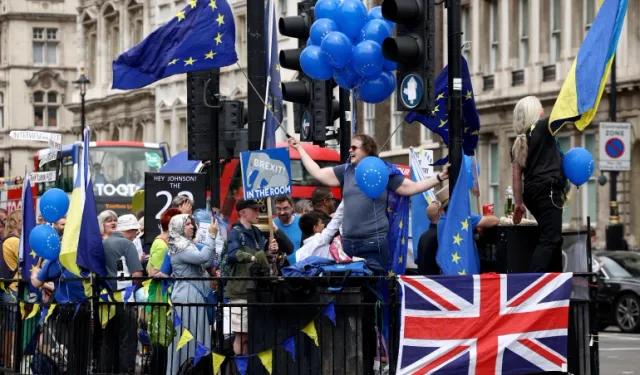 Boris Johnson Milletvekilleriyle Karşı Karşıya