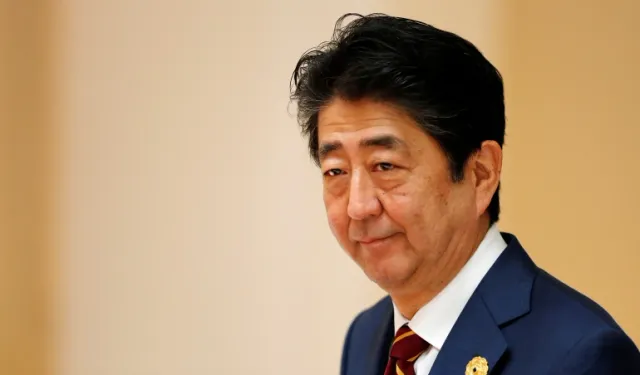 Japonya'nın Eski Başbakanı Shinzo Abe Silahlı Bir Saldırıya Kurban Gitti