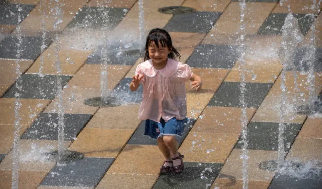 Çin'de Sıcaklıklar 40C'ı Bulabilir, Uzmanlar Uyarıyor