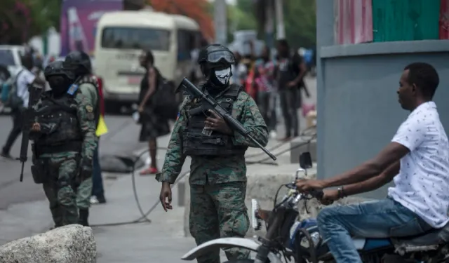 Haiti'nin Başkentinde Binlerce Kişi Mahsur Kaldı