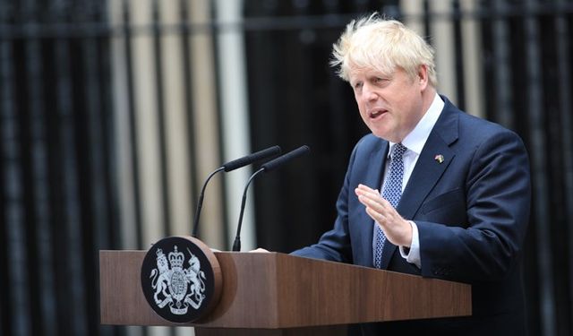 Johnson, Hiçbir Adayı Desteklemeyecek