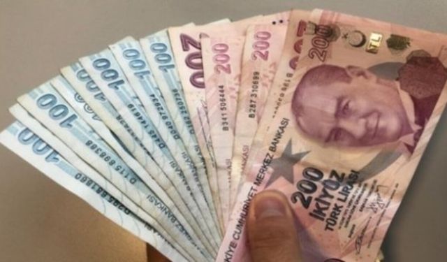 Emekli maaşını o bankadan alan vatandaşlara Faizsiz nakit verileceği açıkladı! Limitleri kişilerin maaşı belirleyecek