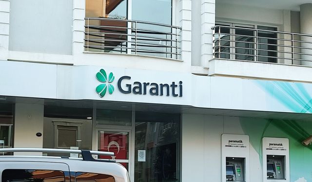 Garanti Bankası yapmış olduğu kampanya duyurusunda bankamatik kartı kullanacak olan vatandaşlara 50.000 TL verecek