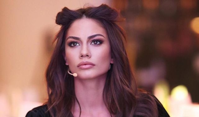 Demet Özdemir ve Hande Erçel Disney Plus'ta Ne İzliyor? Instagram’da Açıkladılar!