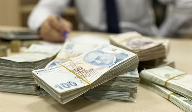 5 bankadan açıklandı! Bankalar duyurdu: 100.000 TL kredi için Vakıfbank, Halkbank, Akbank, Ziraat ve PTT ödeme verecek!