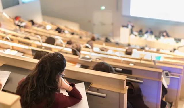 20 Mart Üniversiteler Açılacak Mı, Hangi Karar Alınacak, Yüz Yüze Eğitim Nisan'da Başlayacak Mı?