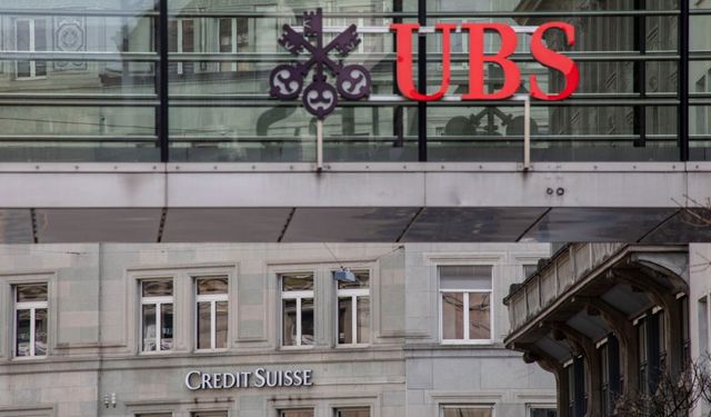 UBS ve Credit Suisse Hisseleri Sert Düşüş Yaşadı! Satın Alma Piyasaları Rahatlatamadı