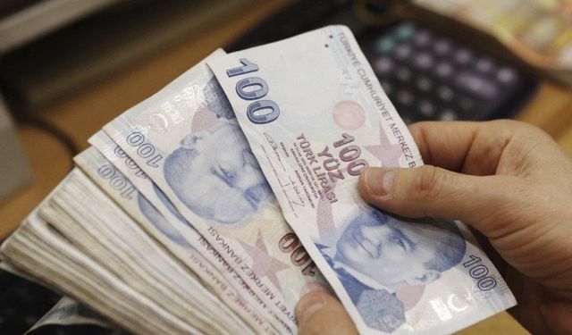 SSK, Bağkur emeklisi dikkat: O formu dolduran 7.500 TL emekli maaşına ek 5.250 TL ek ödeme alacak!