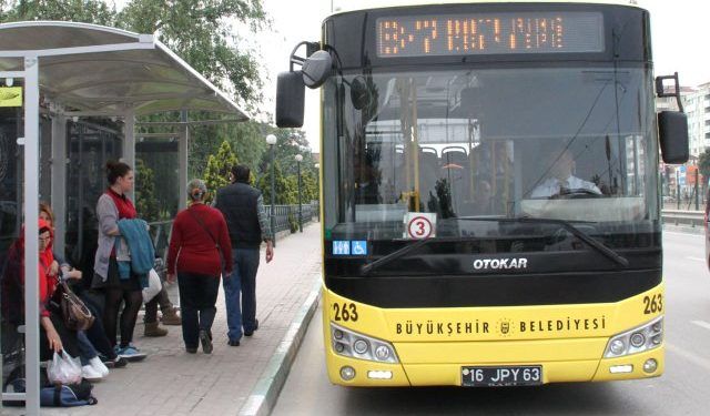 81 ilde duyuruldu: Yaş sınırı yok! O gün için otobüs ve metro binişleri ücretsiz oldu!