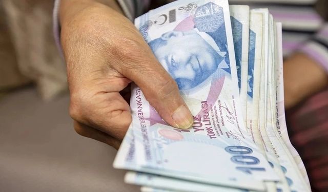 O bankadan emekliye rekor promosyon teklifi geldi: O mesajı atan 17.500 TL ödeme alacak!