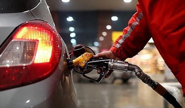 Petrolde arz sıkıntısı artarken akaryakıt fiyatlarına zam gelir mi? Benzin ve motorin kaç TL oldu?