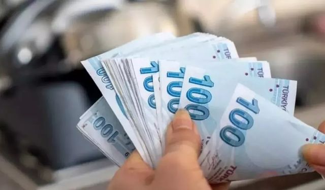 O bankalar mobil uygulamaya özel: Başvuran her emekliye en az 4 bin 250 TL ödeme yapacak!