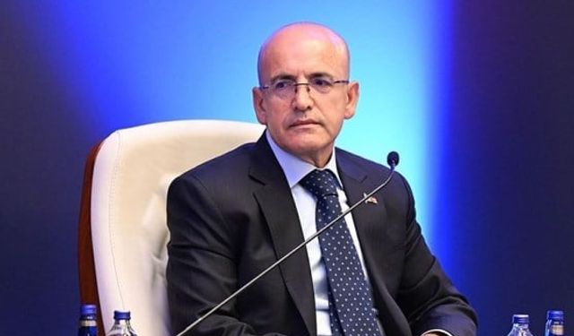 Bakan Şimşek'ten Önemli Açıklamalar: Vergi Artışı Gündemde Değil